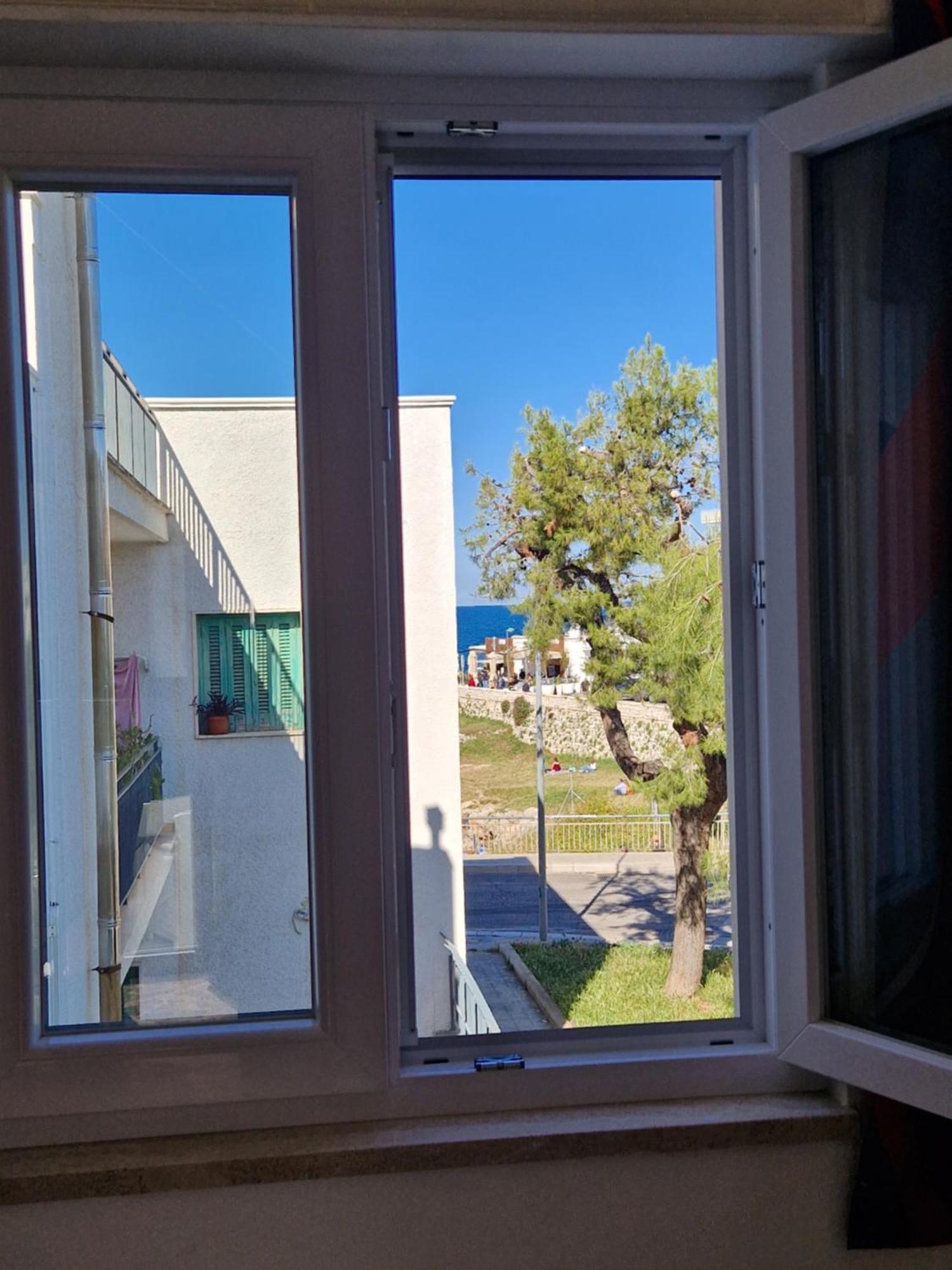 Appartamento Domus Divina & Domus Elegans Fronte Mare Monopoli Esterno foto